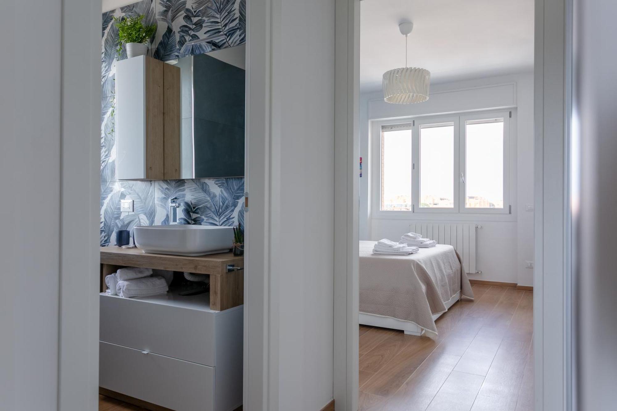 Apartment House Of The Dragon Stadtviertel Acilia